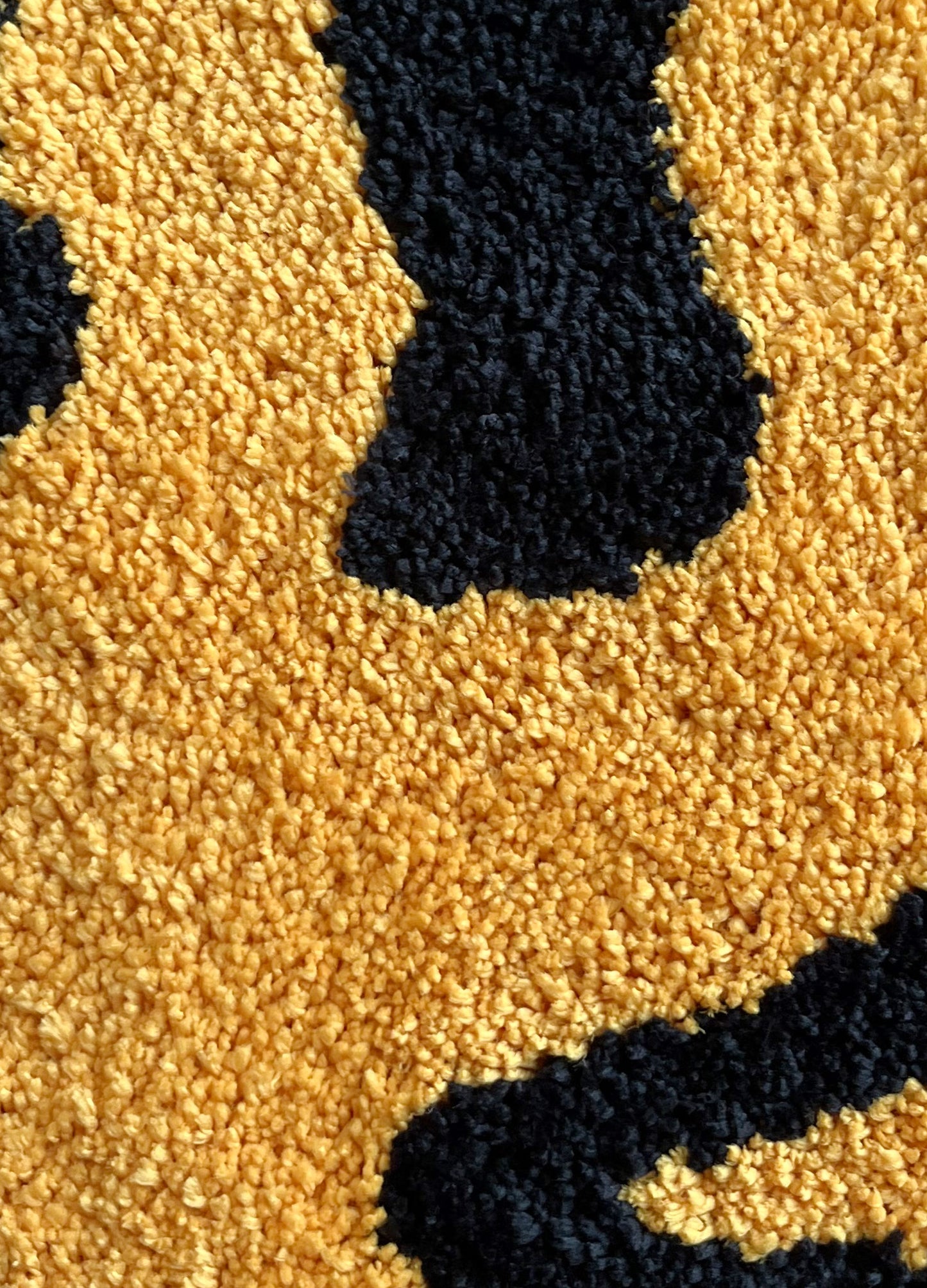 Melting smily rug