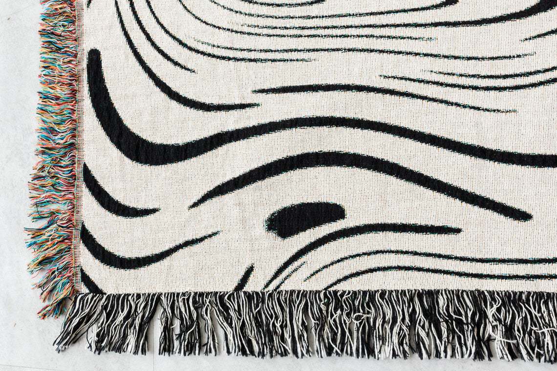 Fine swirls blanket